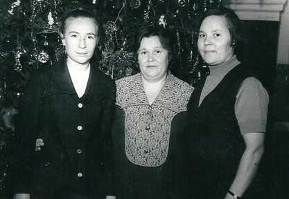 Лидия Анатольевна Захарова, Инесса Семёновна Мирюгина, Мария Федотовна Андреева (1972 г.). 