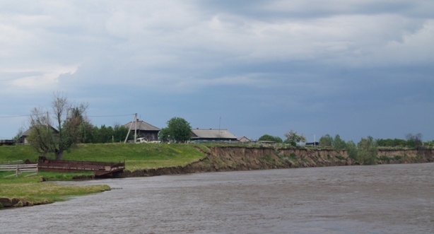 Деревня Сергеевка, вид с реки Боровая.