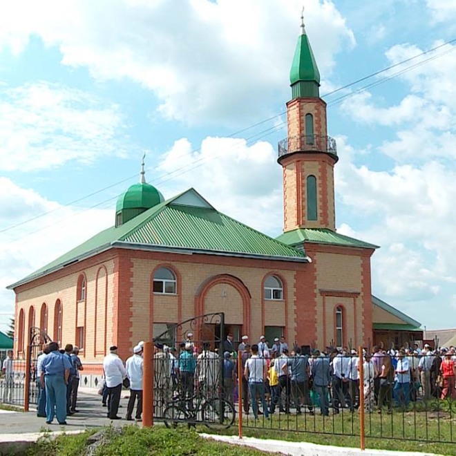 Красавица-мечеть стала архитектурной достопримечательностью посёлка Голышманово