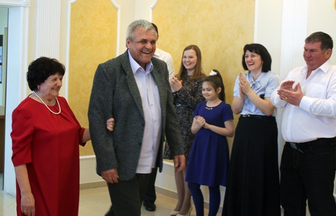 В кругу самых близких и родных людей отметили золотой юбилей совместной жизни супруги Дьяченко
