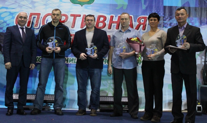 Победители конкурса в номинации: лучшая команда по видам спорта «Лыжные гонки».