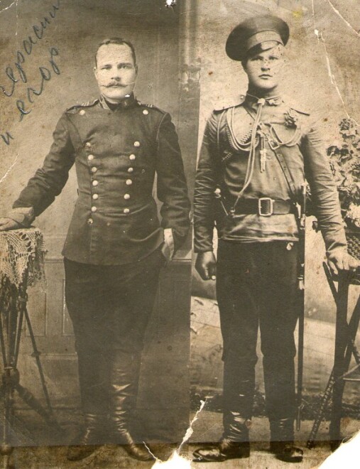 Братья Захаровы Герасим и Егор из Дмитриевки, 1912 г.